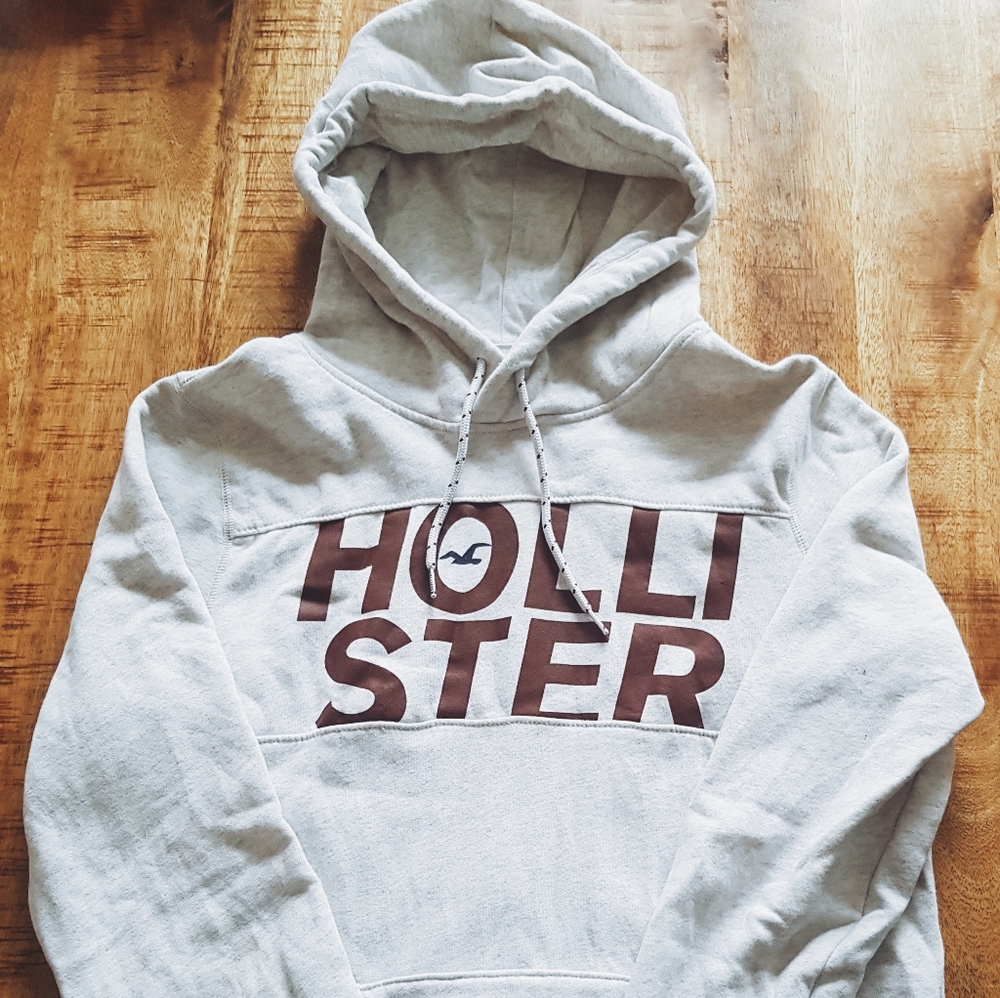 Hollister Sweater (XL)